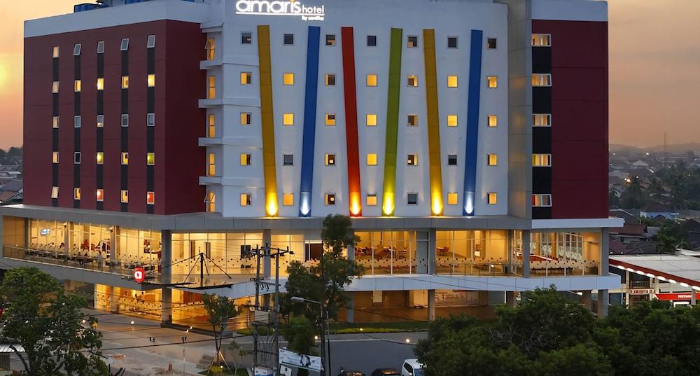 Amaris Hotel Palembang Extérieur photo